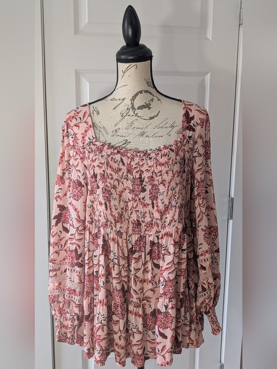 torrid Tops - Torrid Pink Floral Smocked Peasant Tunic Size 2